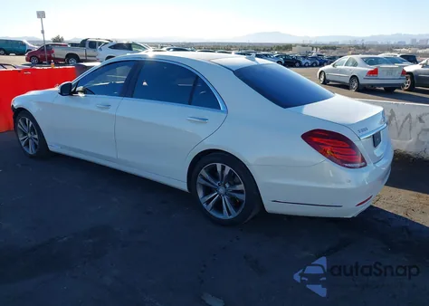 2015 Mercedes-Benz S 550 z USA, uszkodzony, nr VIN WDDUG8CB5FA182361